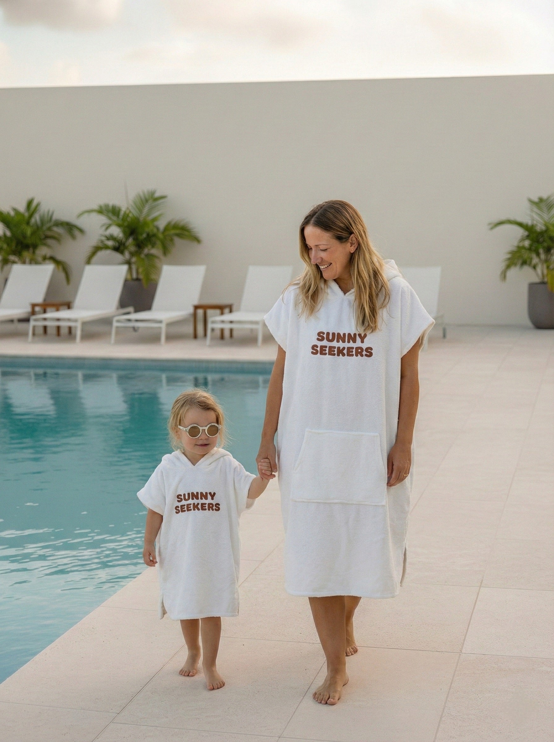 Adult Fresh White Hooded Towel